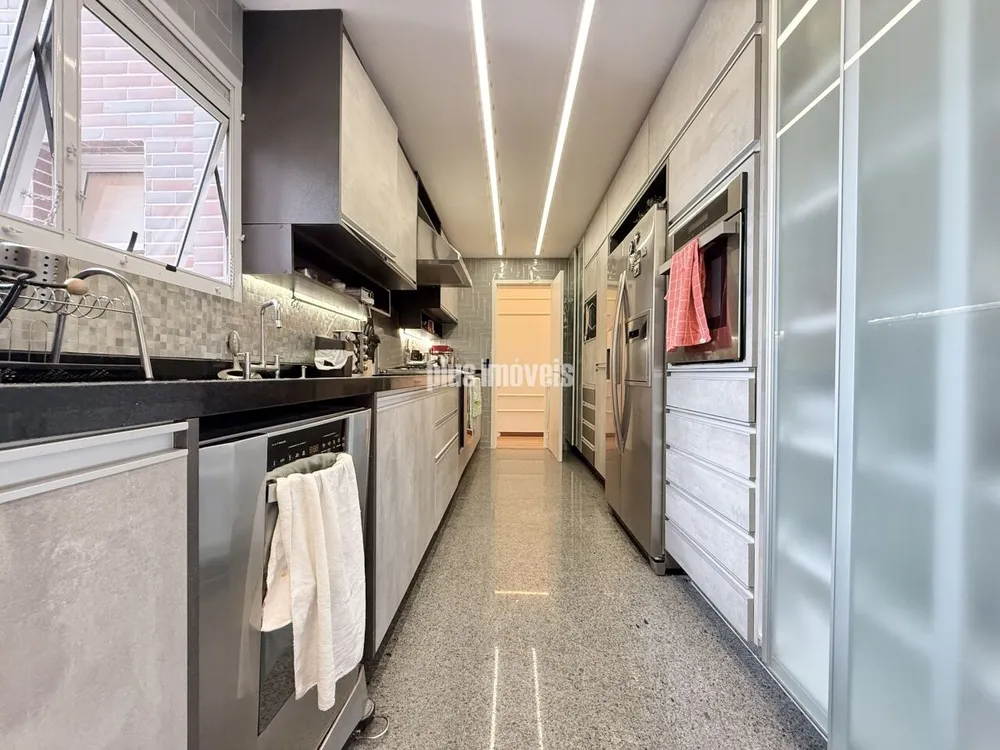 Apartamento, 4 quartos, 212 m² - Foto 2