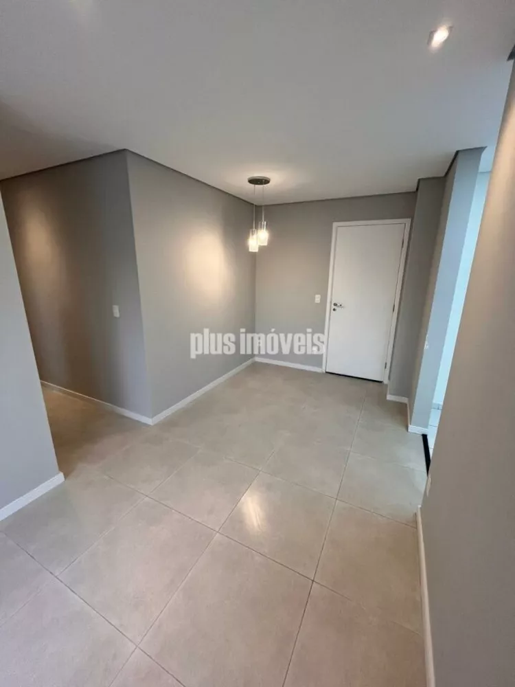 Apartamento à venda com 2 quartos, 45m² - Foto 3