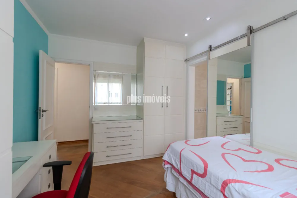 Apartamento, 3 quartos, 237 m² - Foto 2