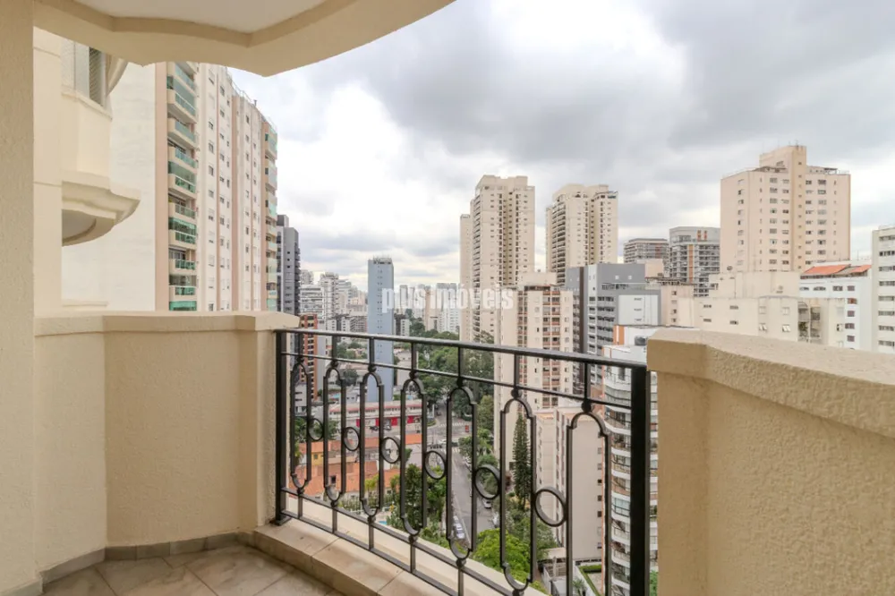 Apartamento, 3 quartos, 237 m² - Foto 1