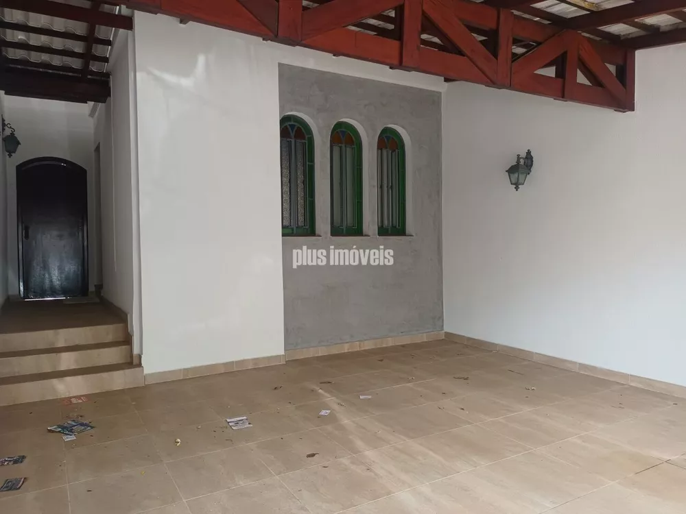 Casa à venda com 3 quartos, 170m² - Foto 1