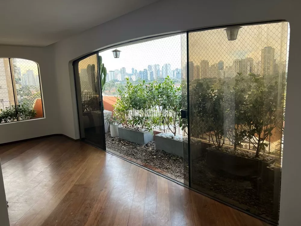 Apartamento à venda com 3 quartos, 152m² - Foto 2