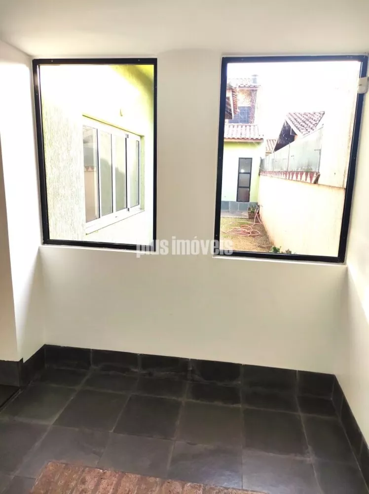 Casa à venda com 4 quartos, 360m² - Foto 4