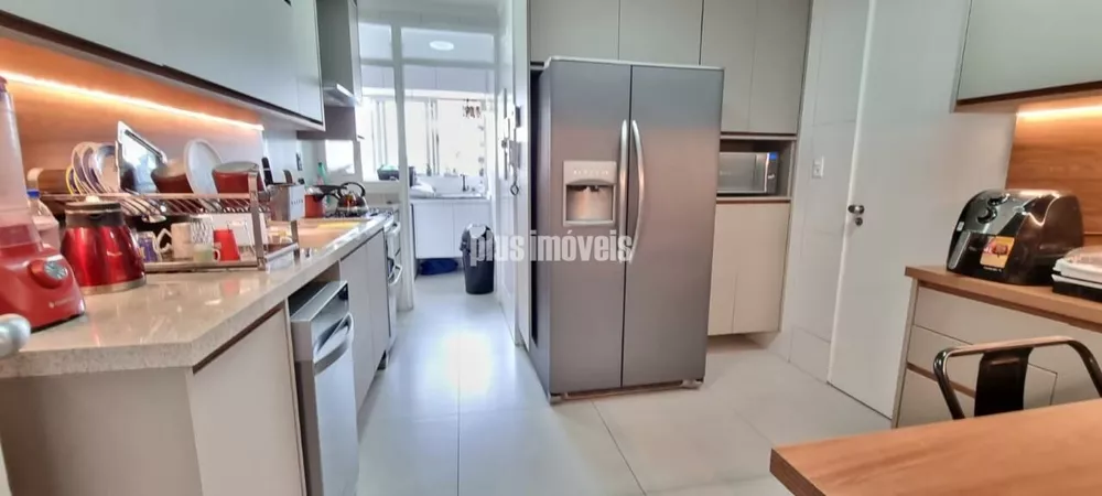 Apartamento à venda com 4 quartos, 147m² - Foto 2