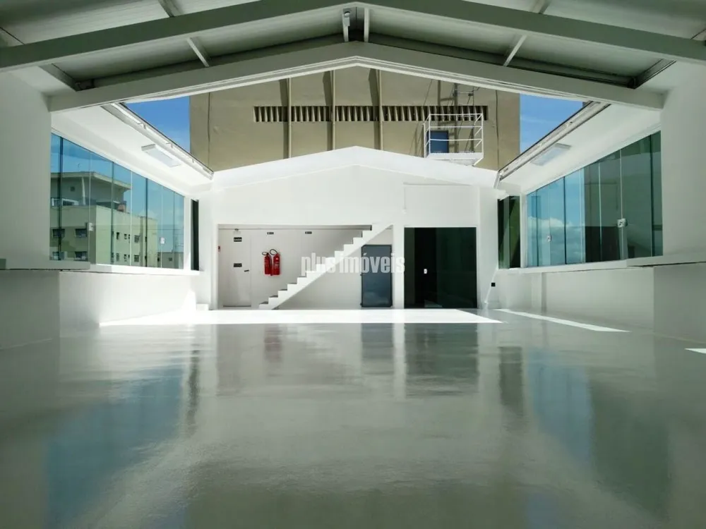 Prédio Inteiro, 5493 m² - Foto 1