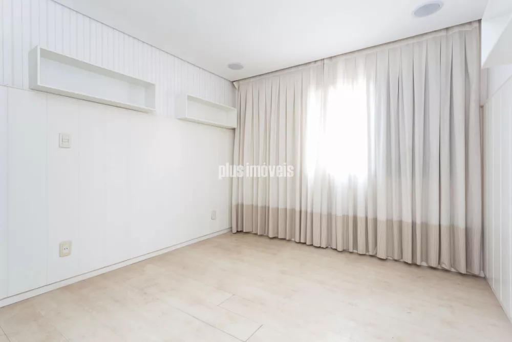 Apartamento à venda com 3 quartos, 249m² - Foto 9