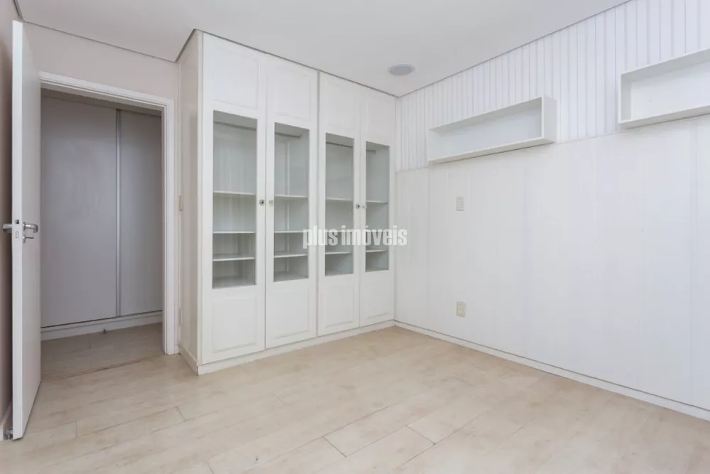 Apartamento à venda com 3 quartos, 249m² - Foto 10