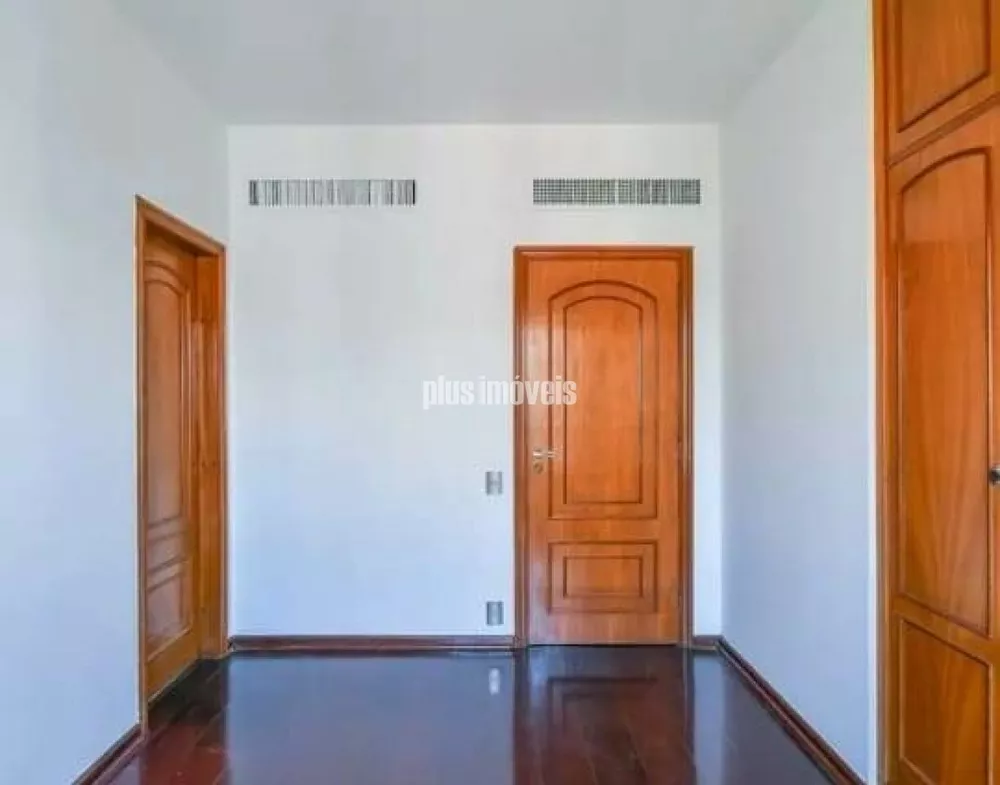 Apartamento, 3 quartos, 256 m² - Foto 2
