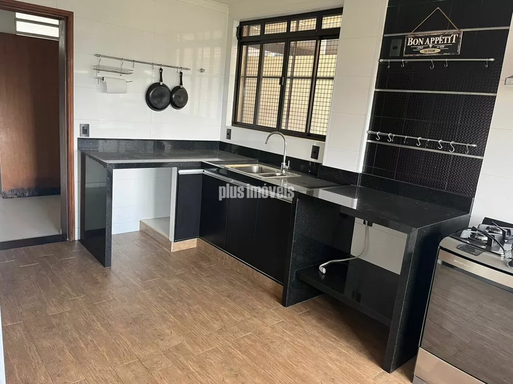 Casa de Condomínio à venda com 3 quartos, 370m² - Foto 5