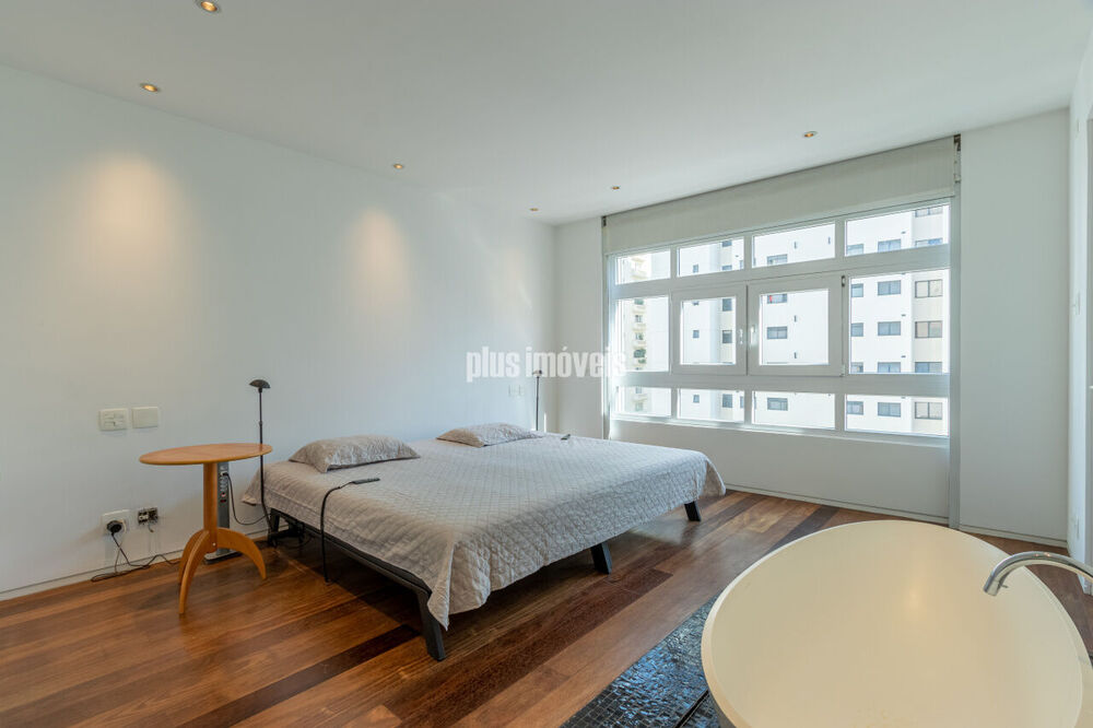 Apartamento, 3 quartos, 247 m² - Foto 1