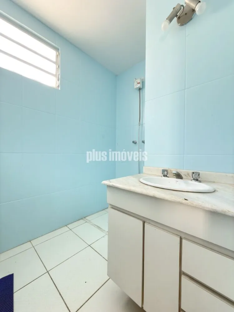 Casa, 6 quartos, 219 m² - Foto 1