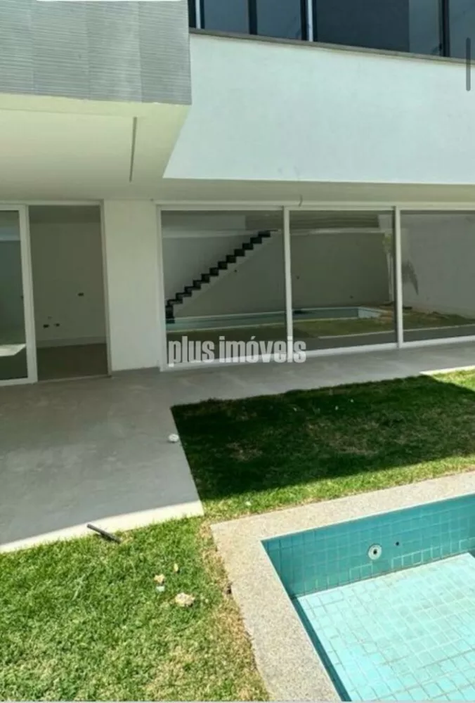 Casa de Condomínio à venda com 4 quartos, 214m² - Foto 4