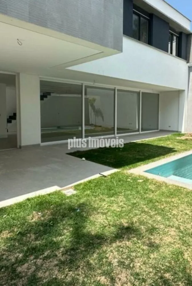 Casa de Condomínio à venda com 4 quartos, 214m² - Foto 3