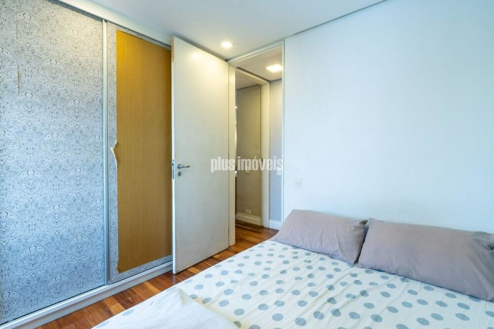 Apartamento à venda com 4 quartos, 220m² - Foto 17