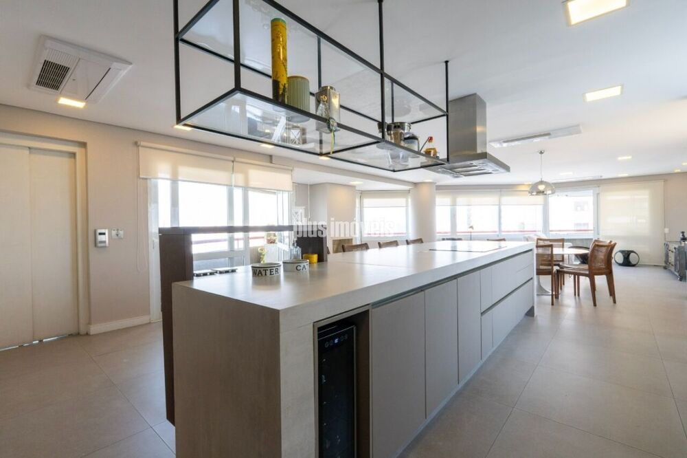 Apartamento à venda com 4 quartos, 220m² - Foto 5