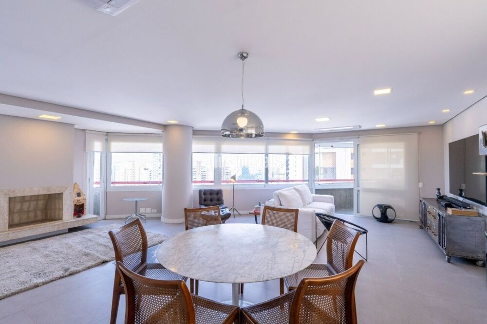 Apartamento à venda com 4 quartos, 220m² - Foto 12