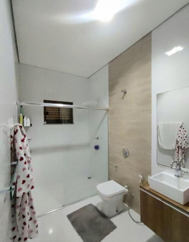 Casa à venda com 3 quartos, 525m² - Foto 2