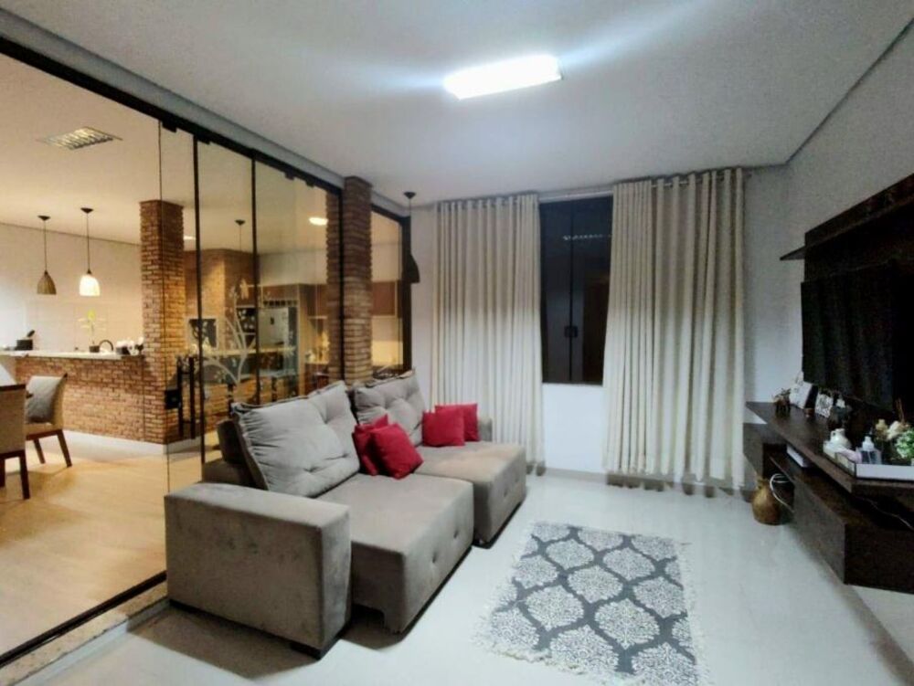 Casa à venda com 3 quartos, 525m² - Foto 1