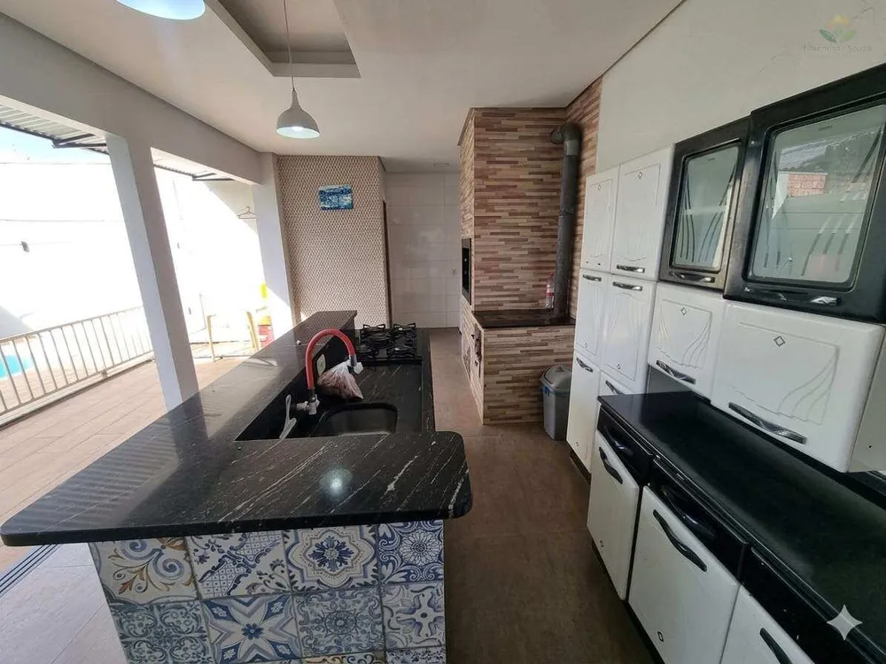 Casa, 3 quartos, 129 m² - Foto 2