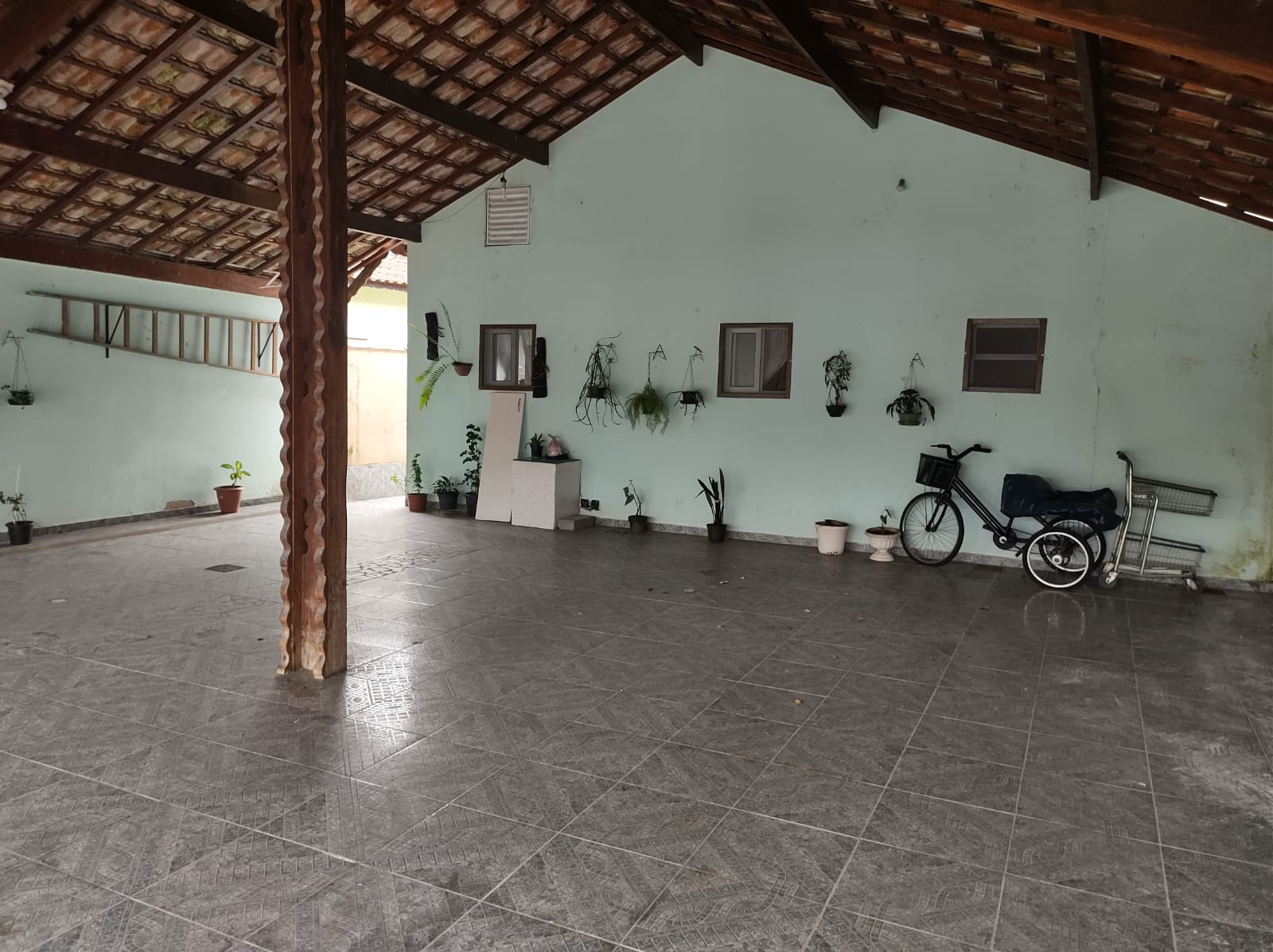 Casa de Condomínio à venda com 1 quarto, 45m² - Foto 1