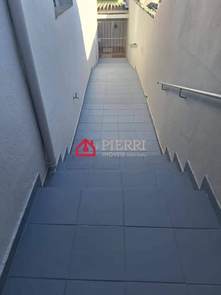 Sobrado, 4 quartos, 240 m² - Foto 2