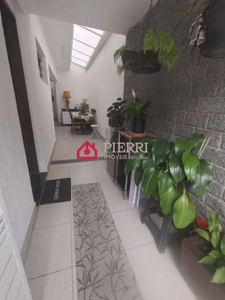 Casa, 3 quartos, 251 m² - Foto 2