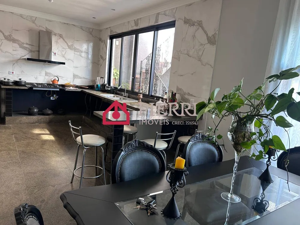 Casa, 3 quartos, 300 m² - Foto 1