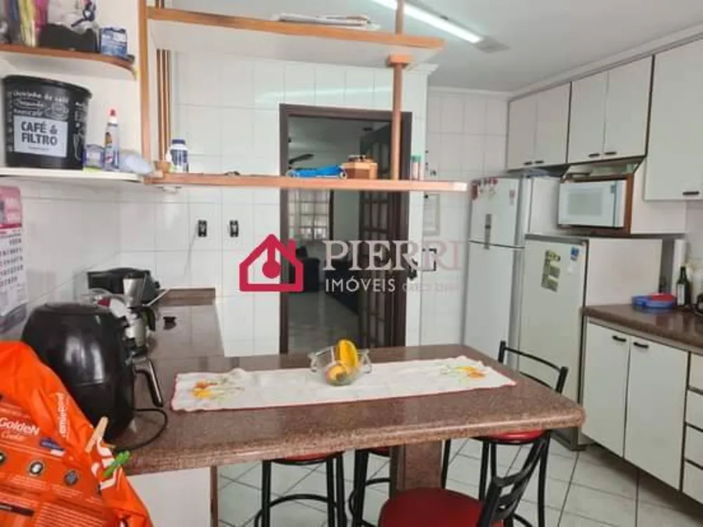 Casa, 3 quartos, 250 m² - Foto 15