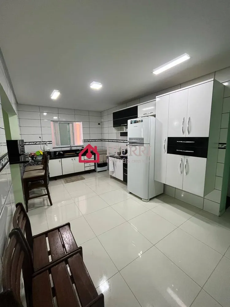 Casa, 3 quartos, 200 m² - Foto 6
