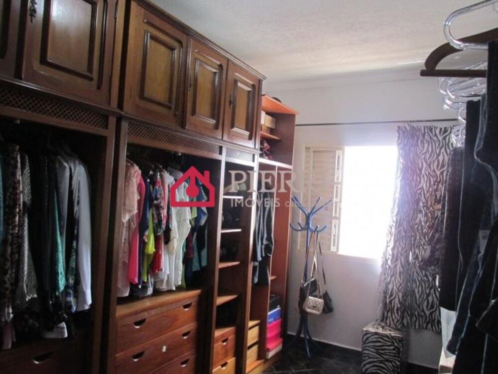 Casa, 3 quartos, 250 m² - Foto 4