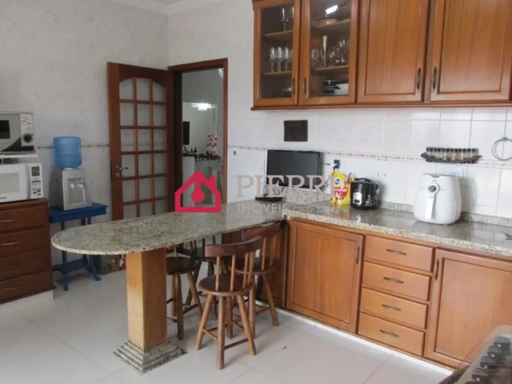 Casa, 3 quartos, 250 m² - Foto 13