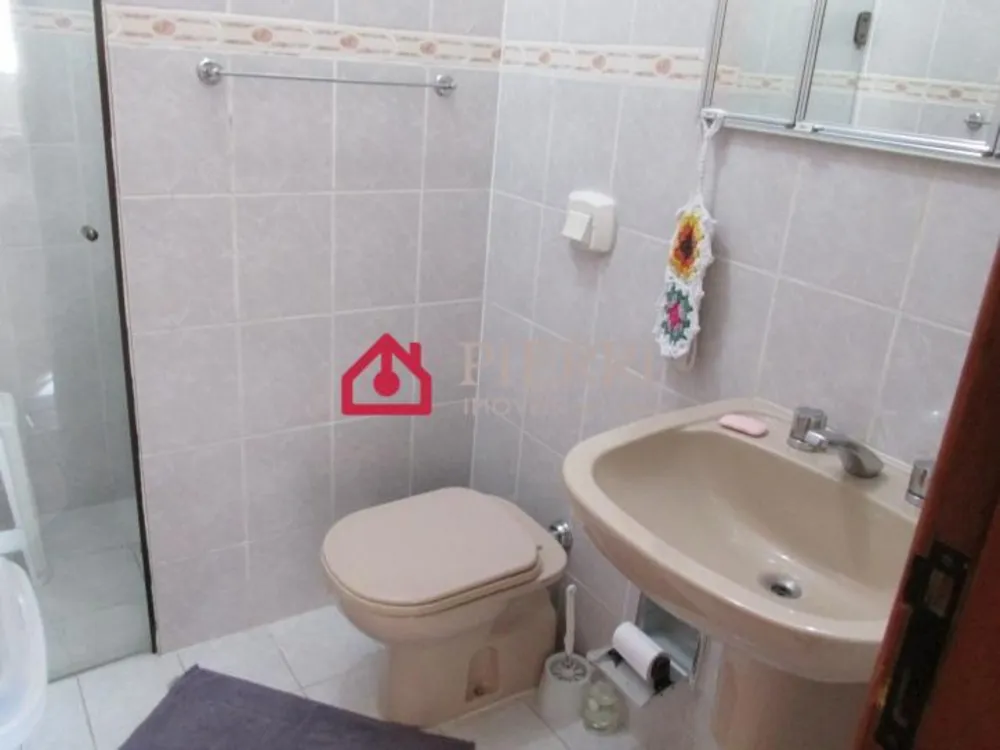 Casa, 3 quartos, 250 m² - Foto 11