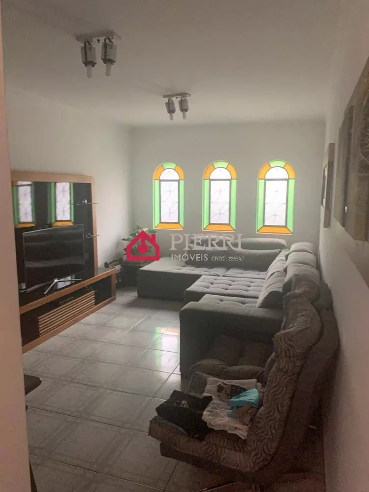 Sobrado à venda com 3 quartos, 210m² - Foto 2