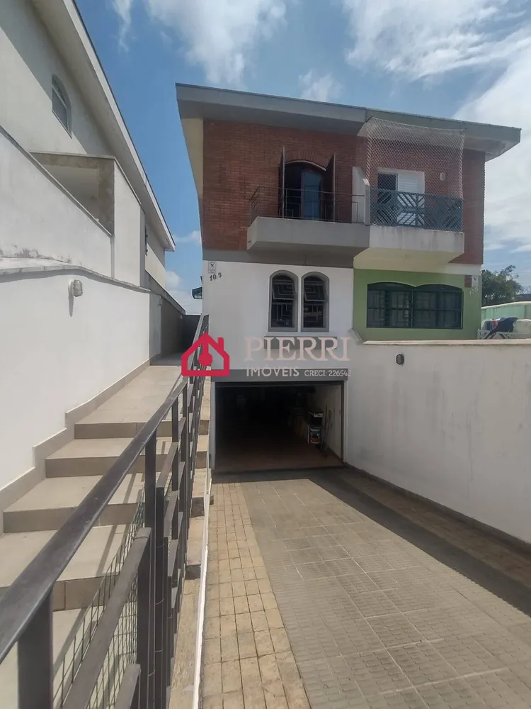 Casa, 3 quartos, 200 m² - Foto 1