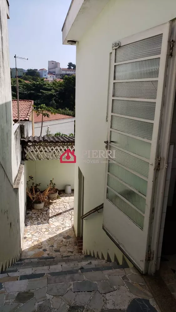 Casa para alugar com 2 quartos, 250m² - Foto 3