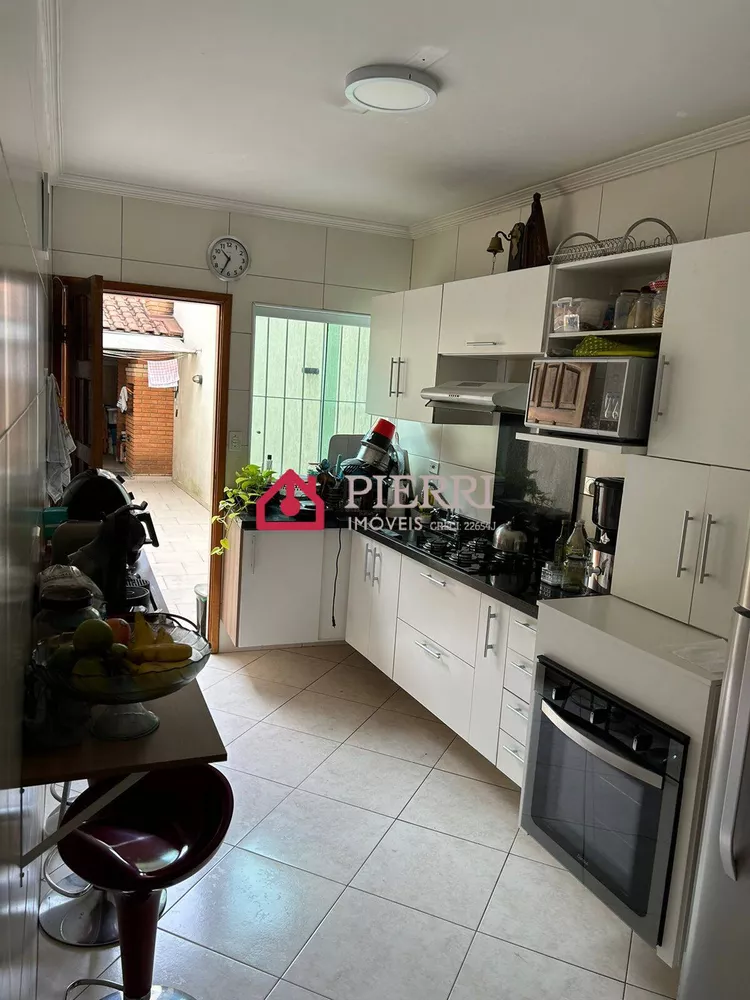 Sobrado à venda com 2 quartos, 114m² - Foto 2