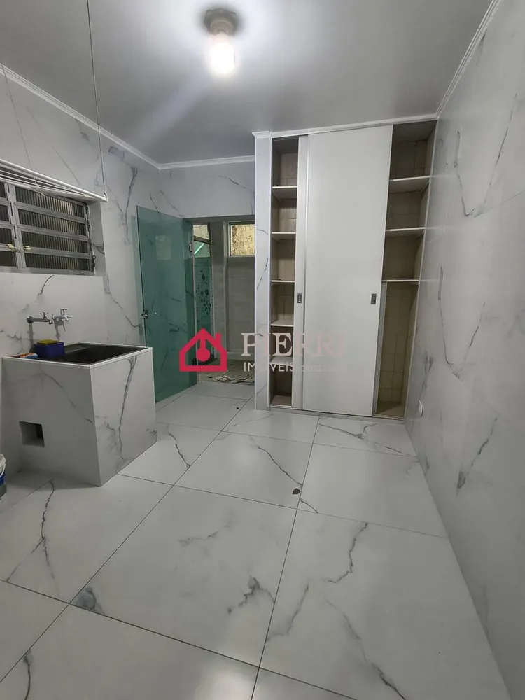 Sobrado, 3 quartos, 309 m² - Foto 2