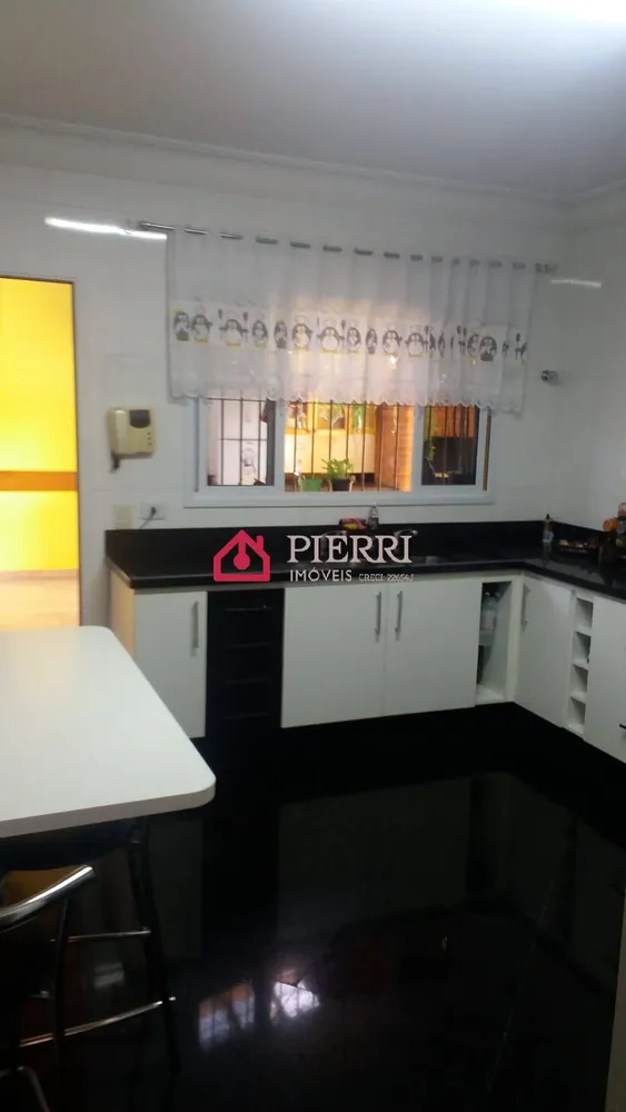 Casa, 3 quartos, 200 m² - Foto 9