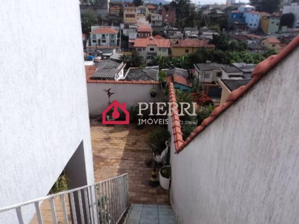 Sobrado à venda com 3 quartos, 180m² - Foto 1