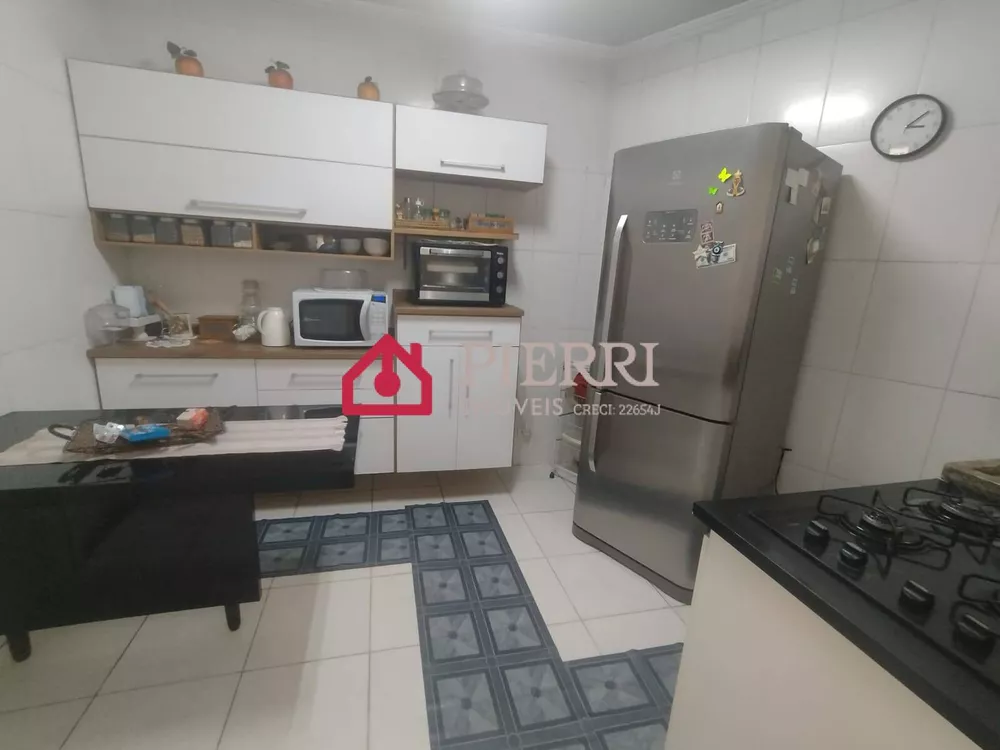 Sobrado à venda com 3 quartos, 110m² - Foto 2