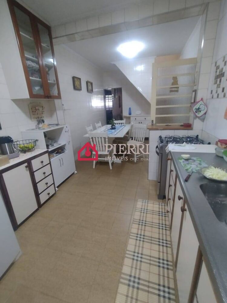 Sobrado, 4 quartos, 220 m² - Foto 1