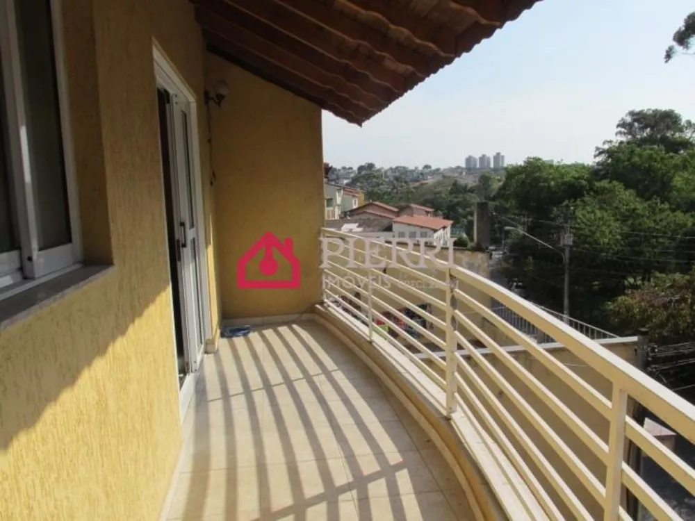 Casa à venda com 3 quartos, 197m² - Foto 2