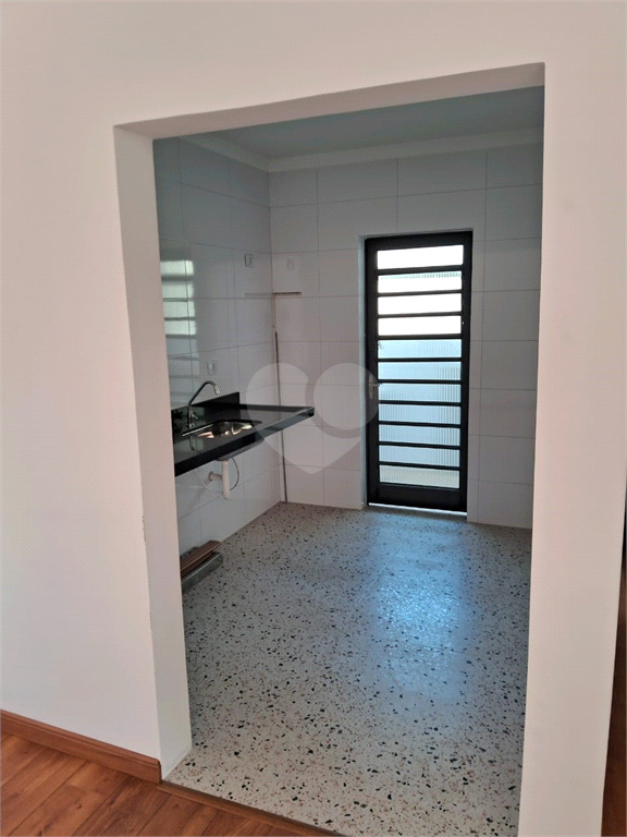 Apartamento à venda com 2 quartos, 56m² - Foto 18