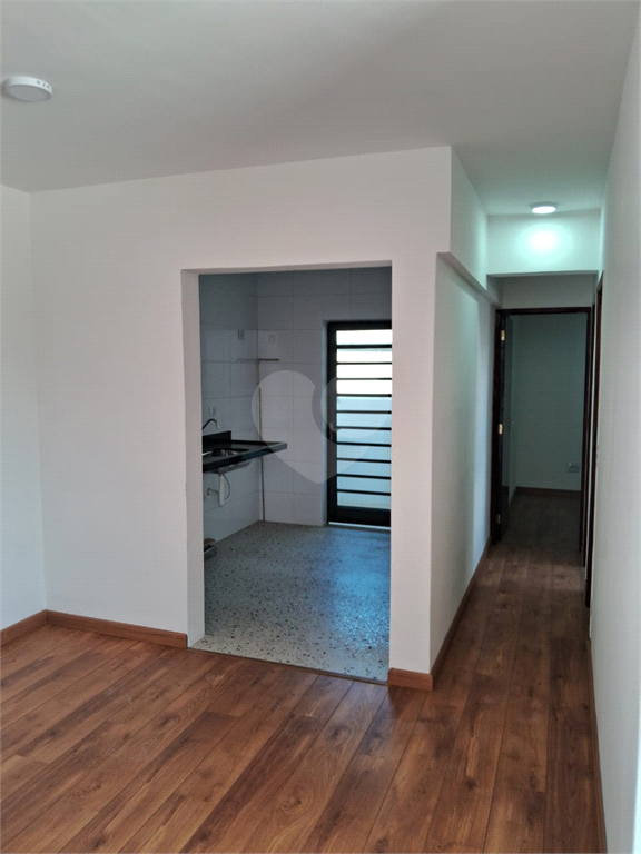 Apartamento à venda com 2 quartos, 56m² - Foto 1