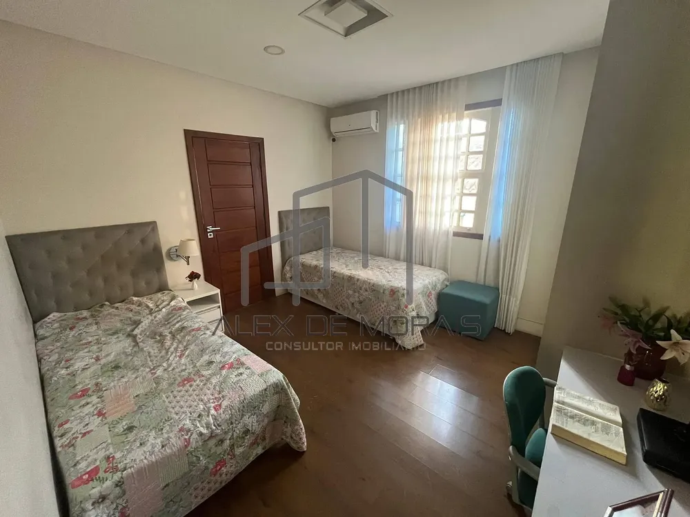 Casa, 4 quartos, 133 m² - Foto 1