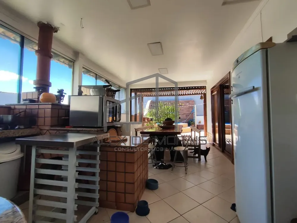 Casa, 3 quartos, 220 m² - Foto 9