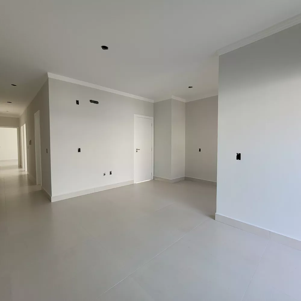 Casa à venda com 3 quartos, 76m² - Foto 4