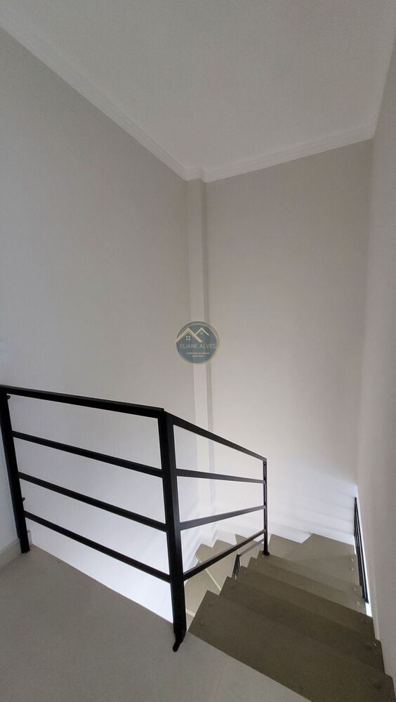 Sobrado à venda com 2 quartos, 67m² - Foto 4