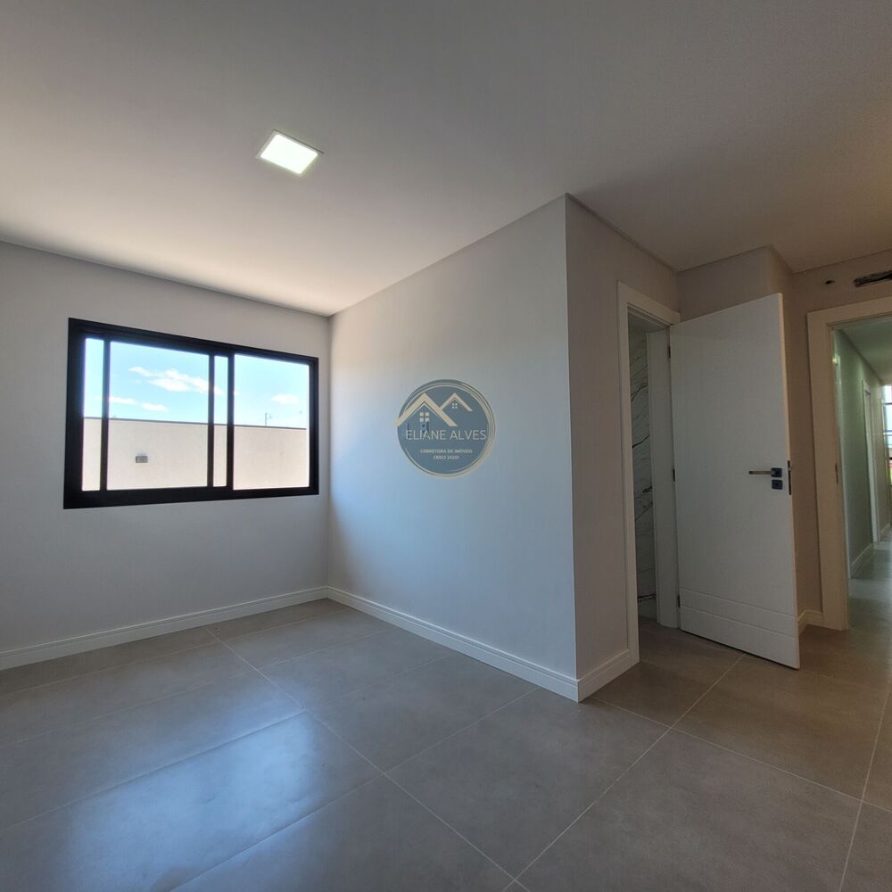 Casa à venda com 3 quartos, 100m² - Foto 14