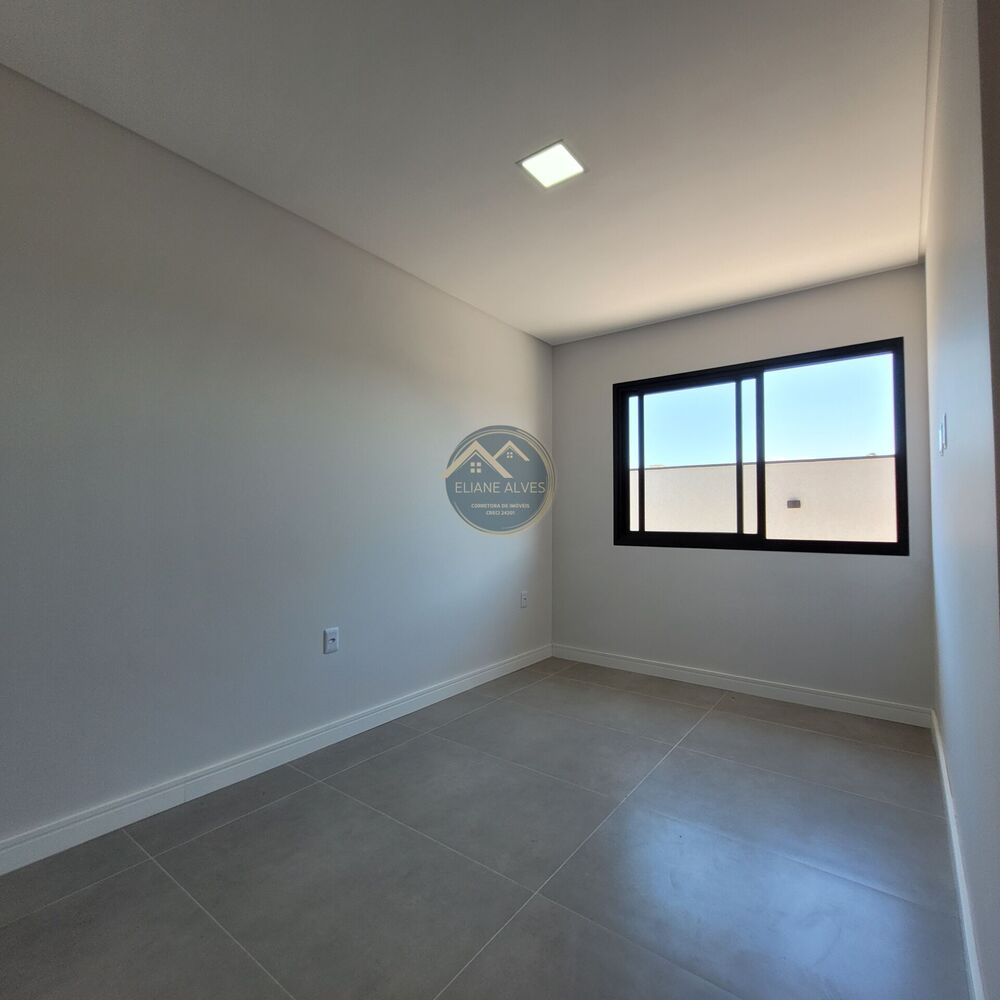 Casa à venda com 3 quartos, 100m² - Foto 13